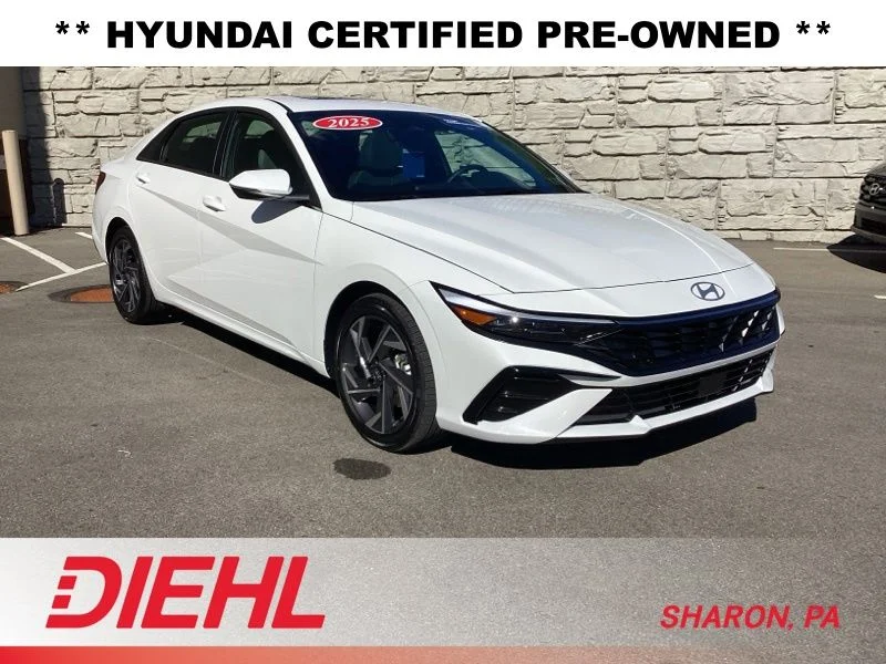 Used 2025 White Hyundai Limited image 1