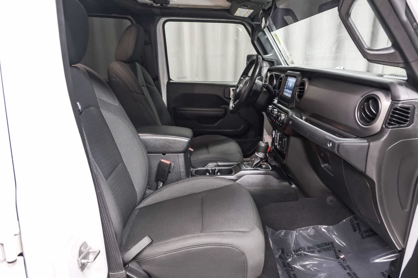 Used 2021 Bright White Clearcoat Jeep Sport S image 18