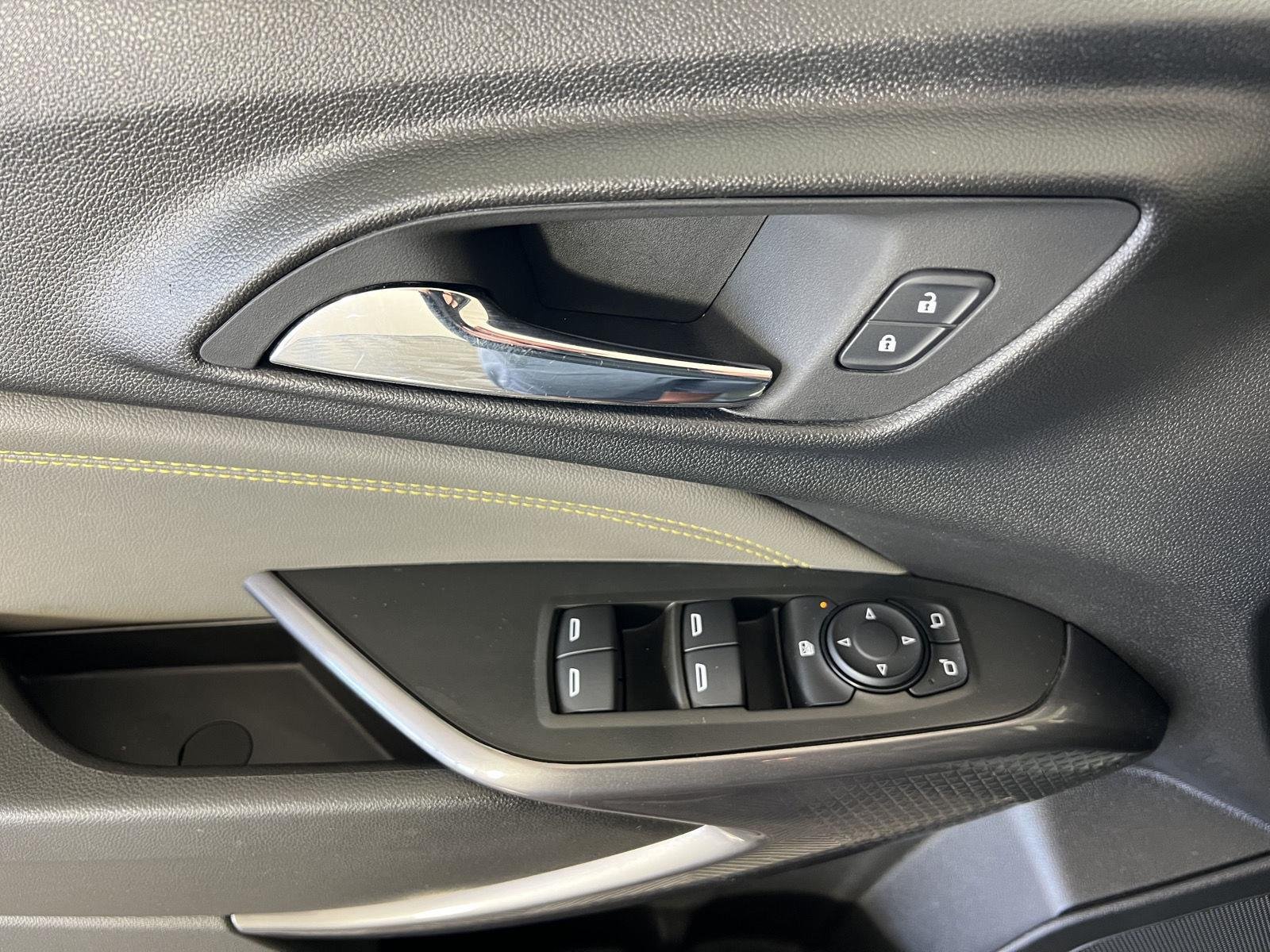 Used 2025 Cacti Green Chevrolet ACTIV image 7