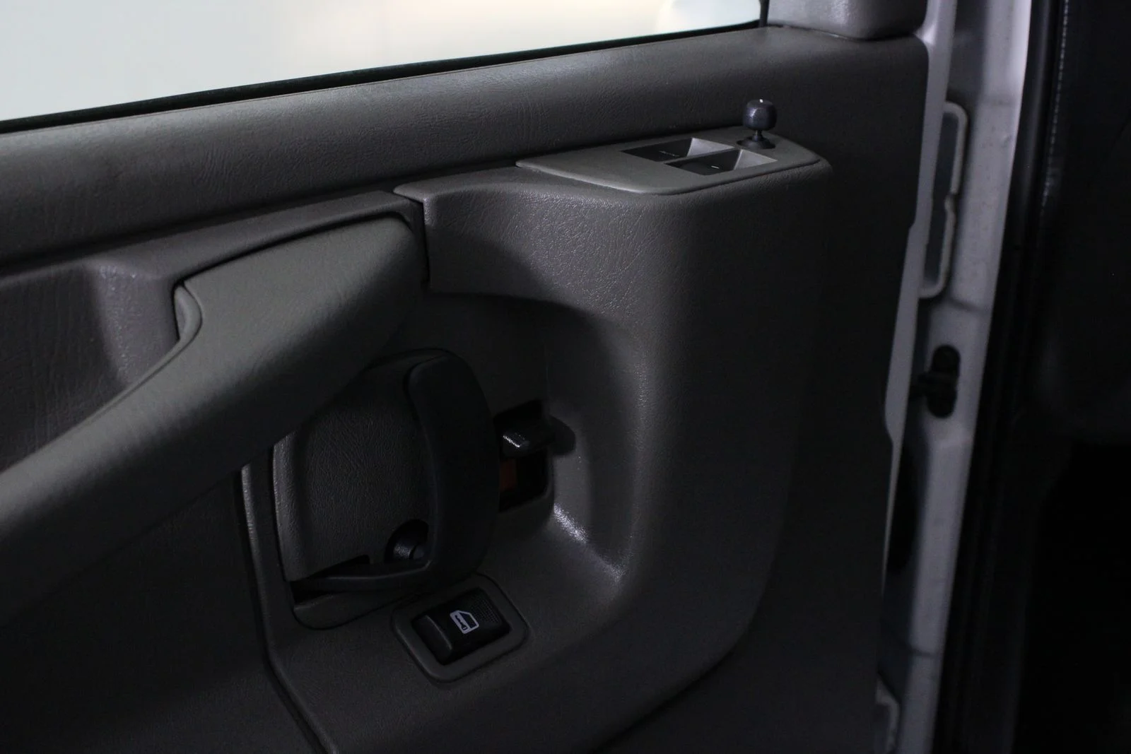 Used 2015 White Chevrolet LT image 19