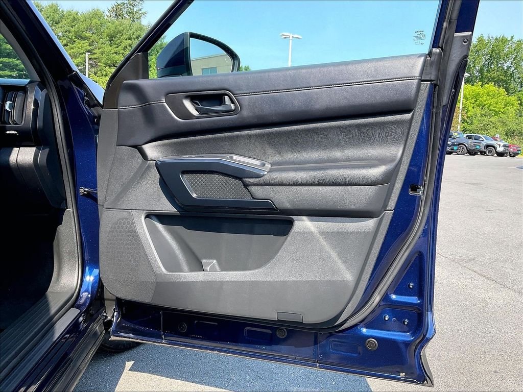 Used 2024 Deep Ocean Blue Pearl Nissan SV image 12