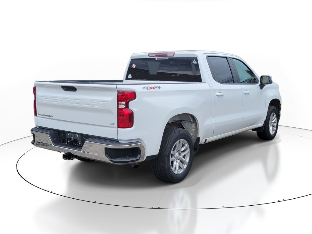Used 2022 Summit White Chevrolet LT image 3