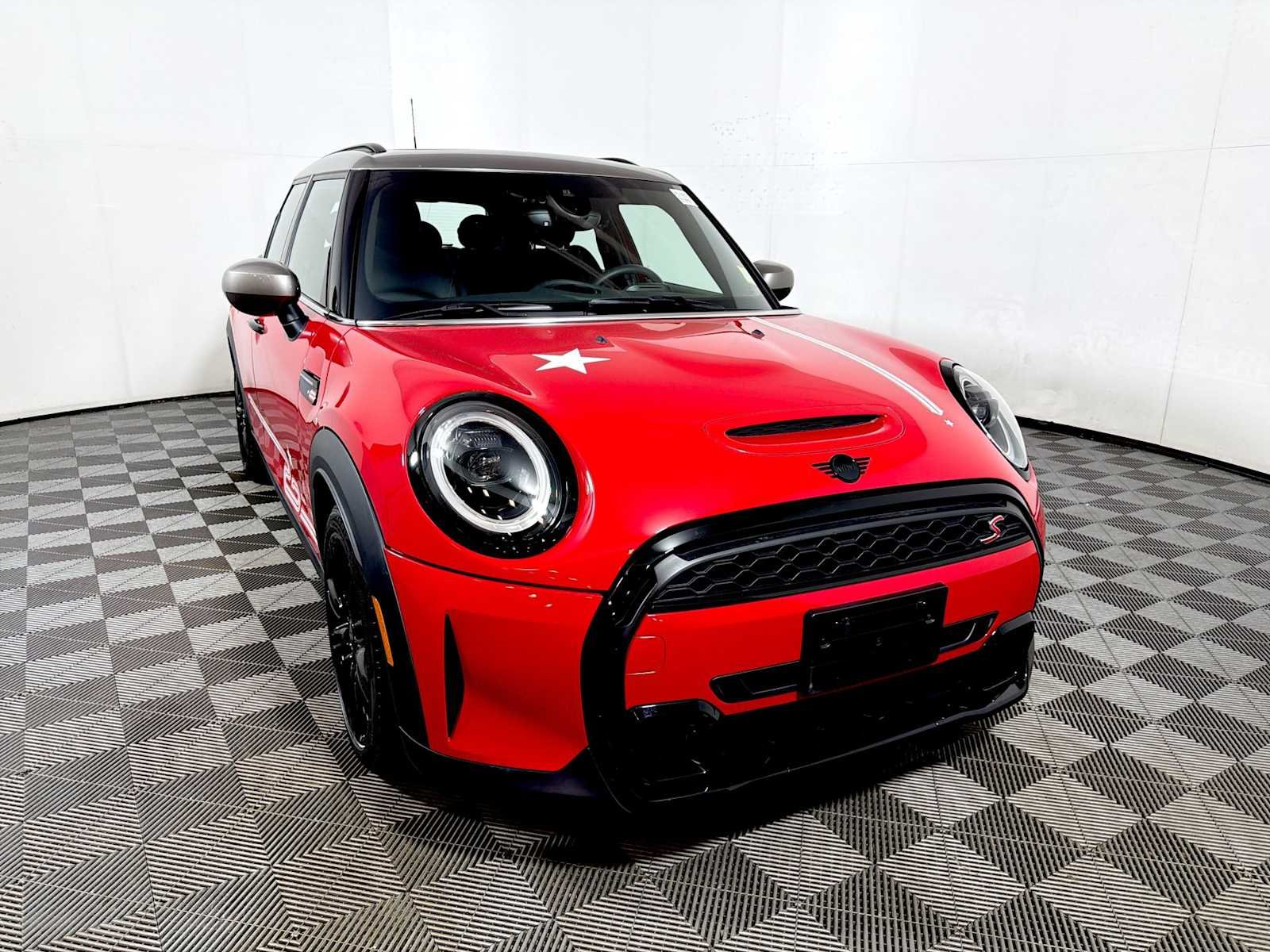 Used 2023 Chili Red MINI Cooper S image 2