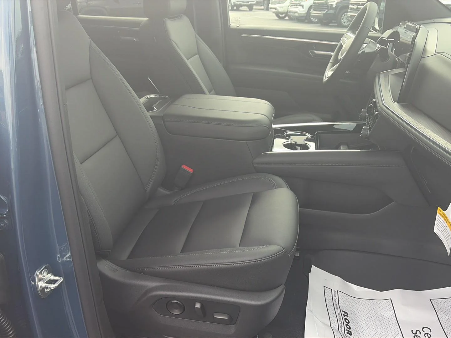 2026 Chevrolet Tahoe LT - Photo 23