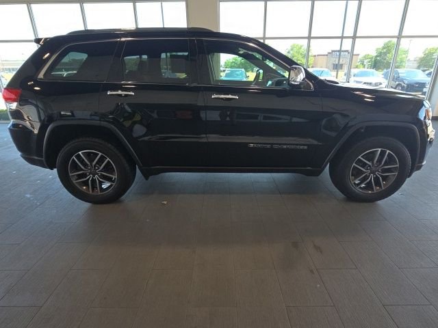 Used 2019 Black Jeep Limited image 8