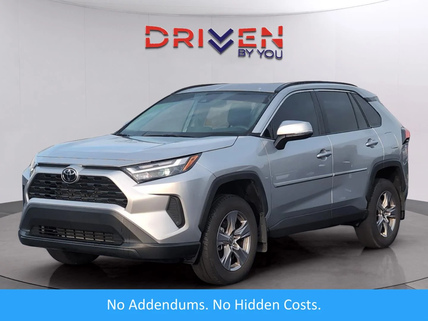 2024 Toyota RAV4 XLE FWD's photo