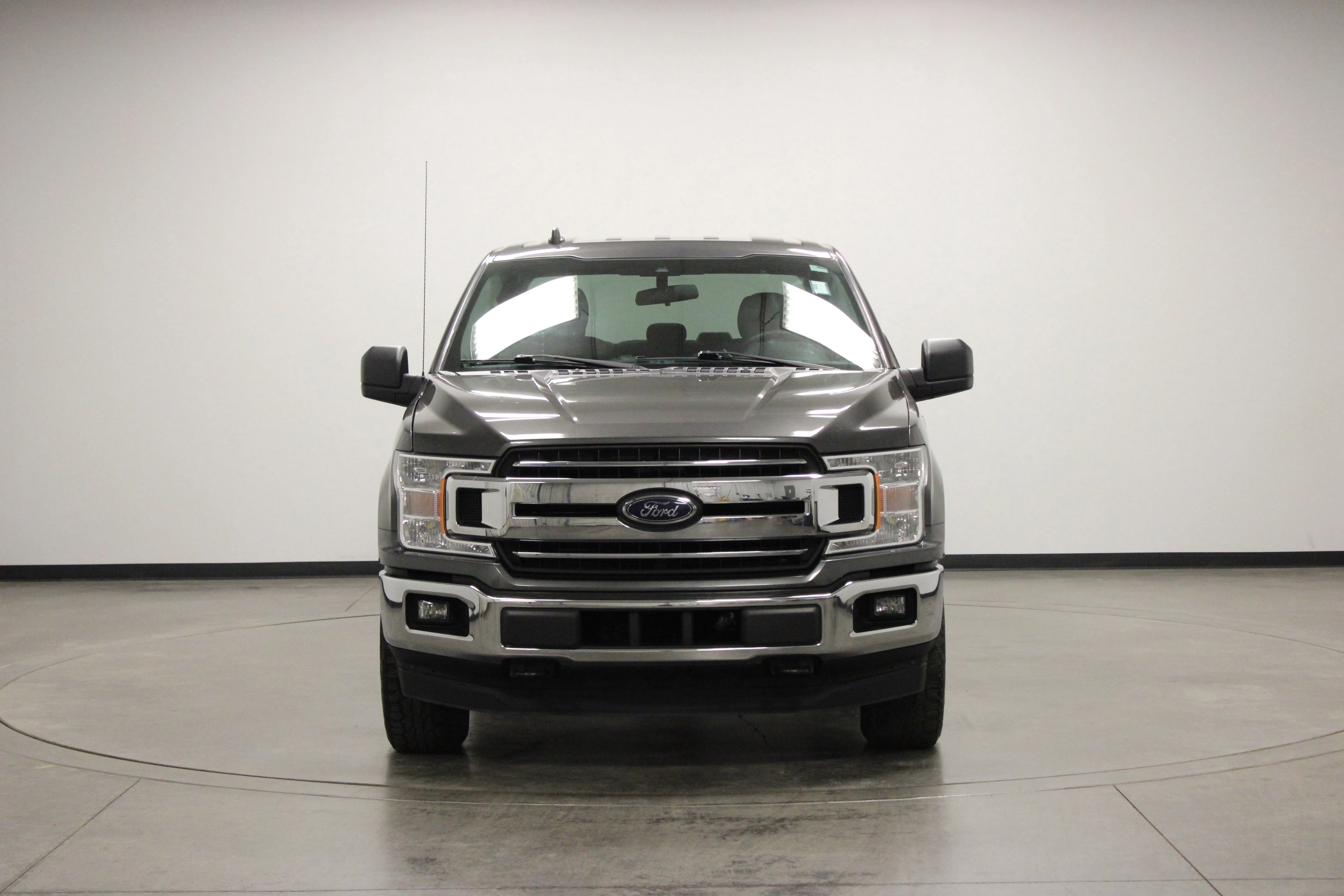 Used 2020 Magnetic Metallic Ford XLT image 3