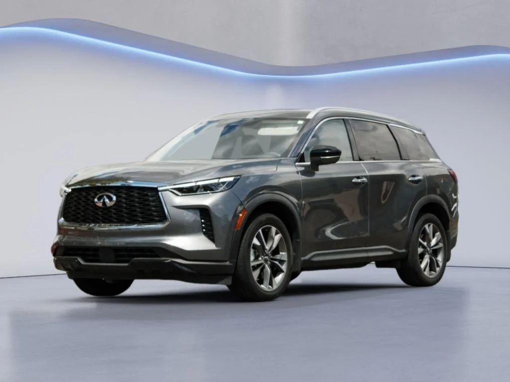 Used 2023  INFINITI Luxe image 1