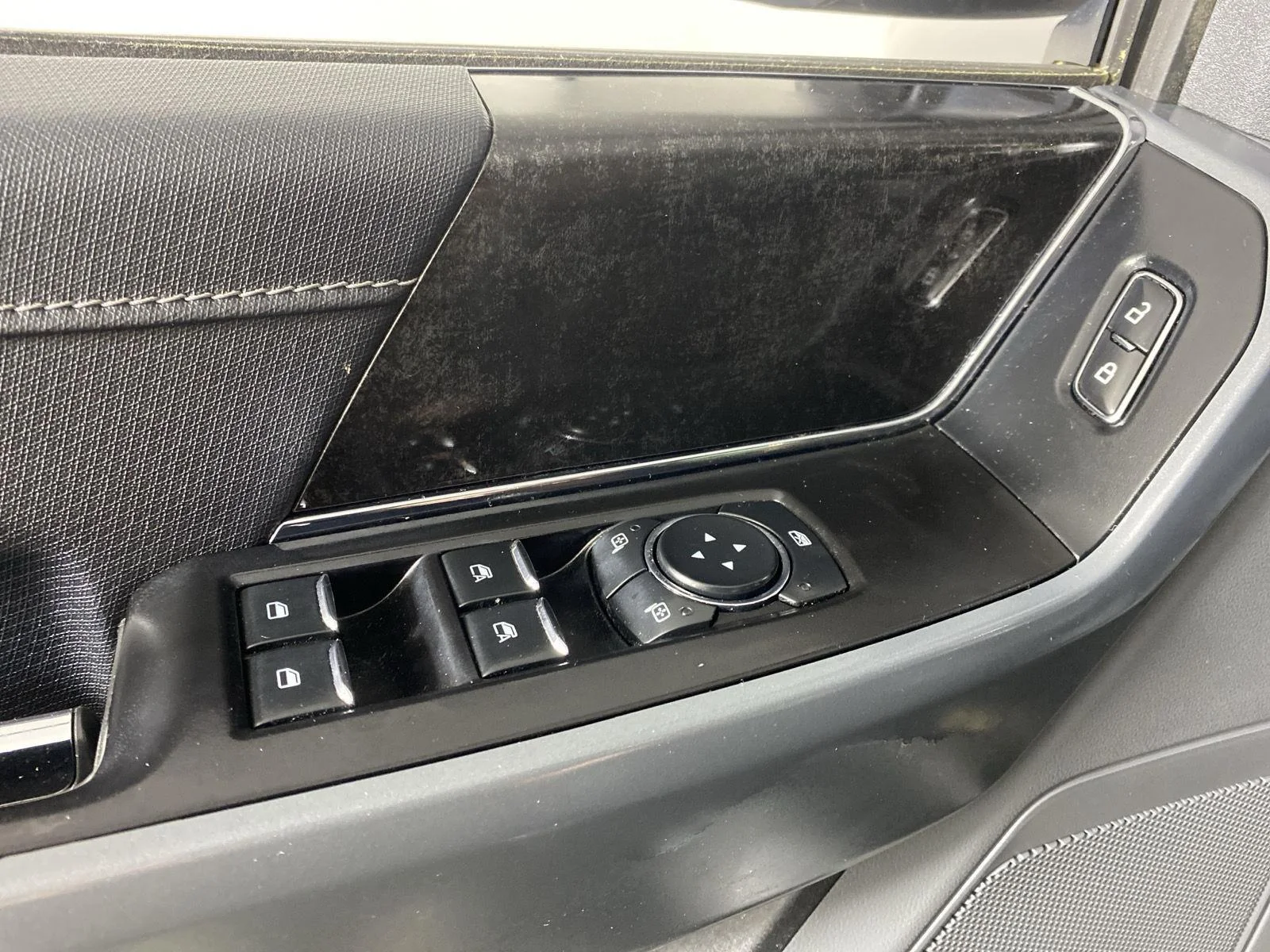Used 2023 Carbonized Gray Ford XLT image 15