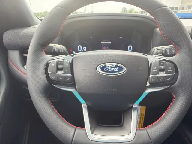New 2026 Agate Black Metallic Ford ST-Line image 40