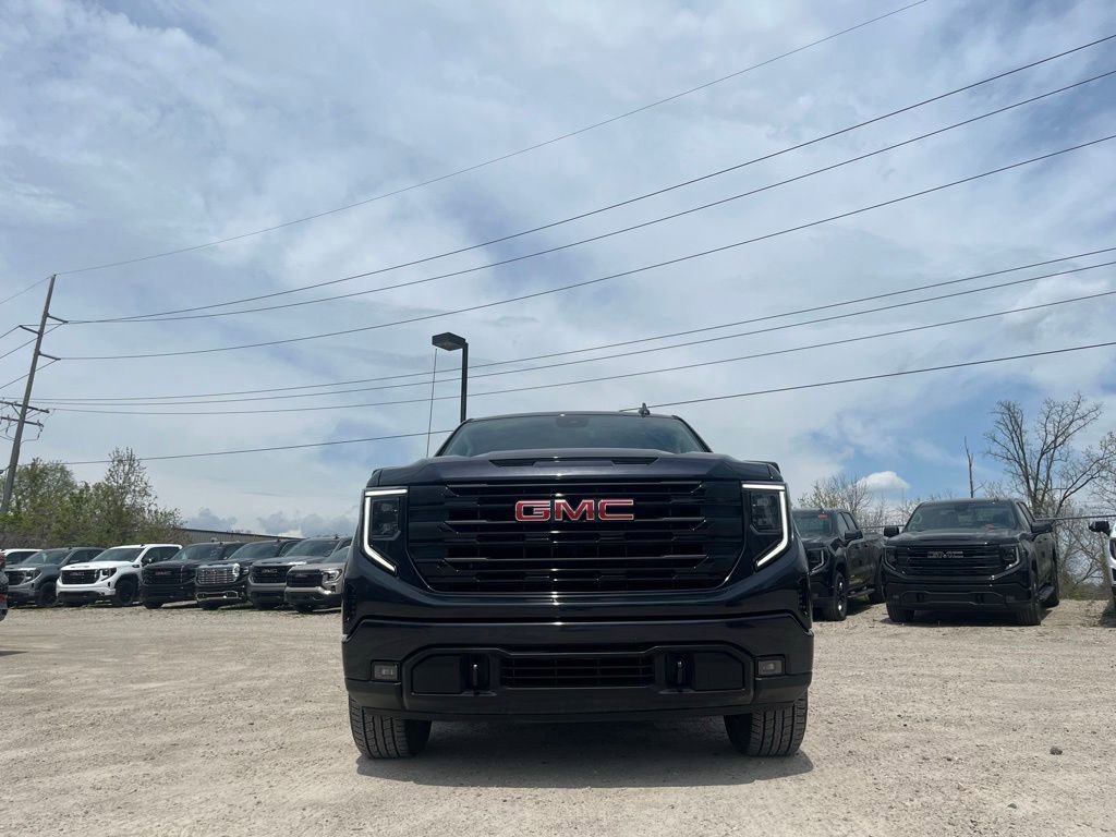 Used 2026 Titanium Rush Metallic GMC Elevation image 4
