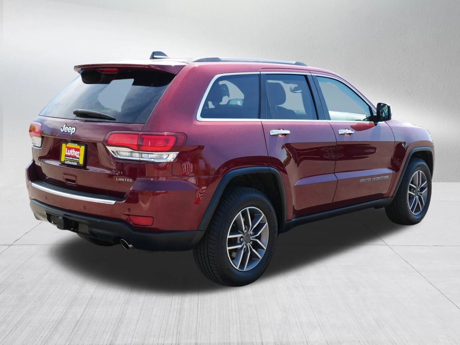 Used 2020 Velvet Red Pearlcoat Jeep Limited image 7