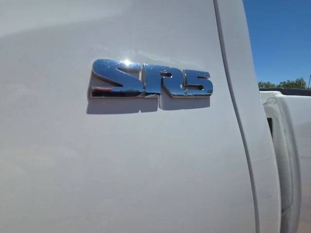 Used 2019 White Toyota SR5 image 32
