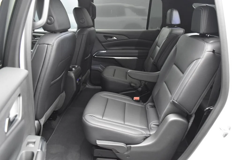 New 2026 Summit White Chevrolet LT image 25