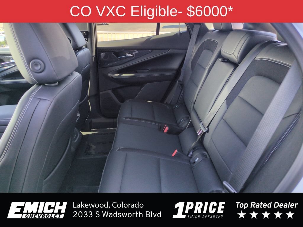 Used 2024 Summit White Chevrolet LT image 24