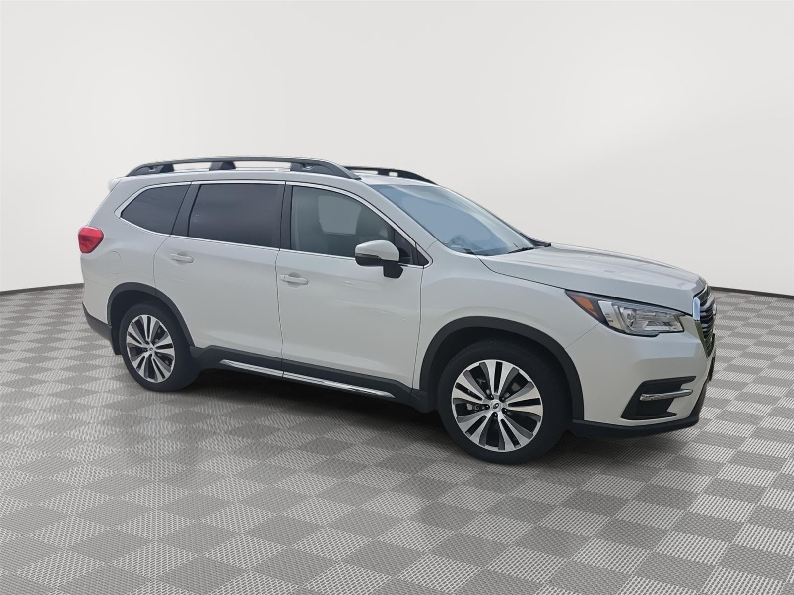 Used 2021 Crystal White Pearl Subaru Limited image 6