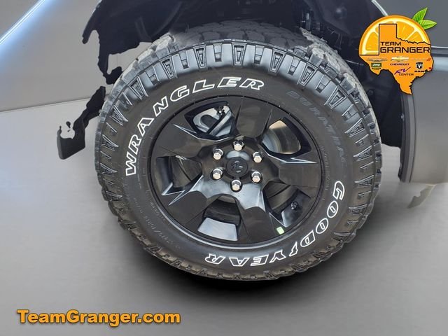 New 2026 Bright White Clear-Coat Exterior Paint RAM Warlock image 9