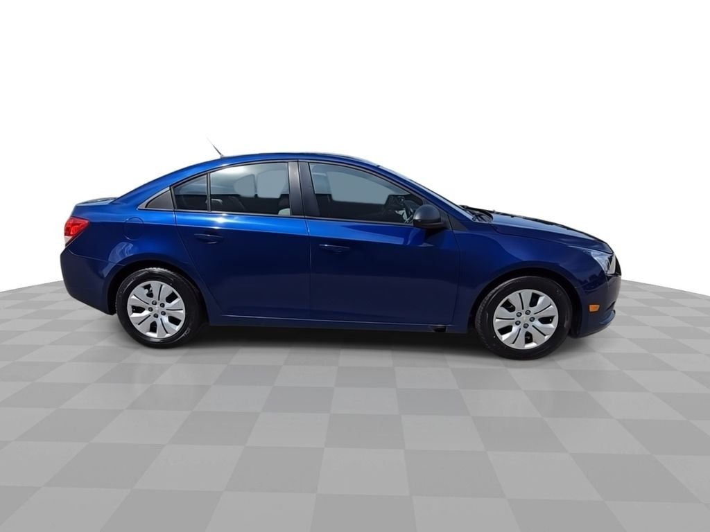 Used 2013 Blue Chevrolet LS image 9