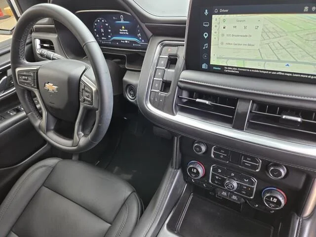 Used 2024 Iridescent Pearl Tricoat Chevrolet LT image 35