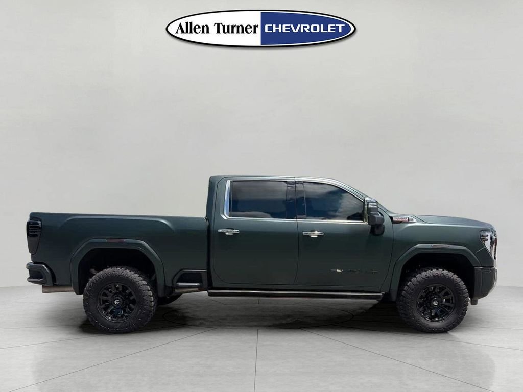 Used 2024 White GMC Denali image 3
