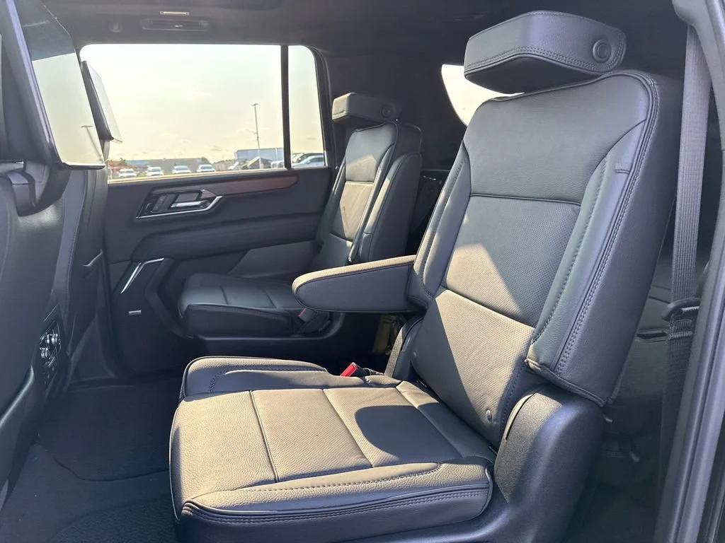 2026 GMC Yukon XL Denali - Photo 31