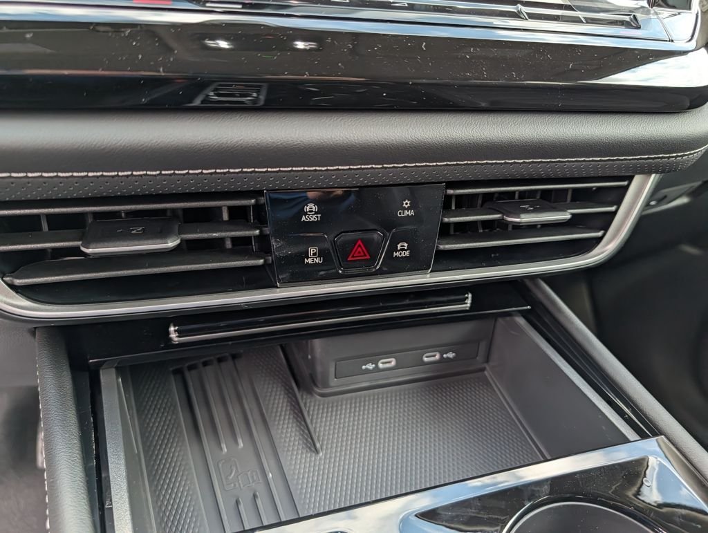 2026 Volkswagen Atlas SE w/Tech - Photo 12