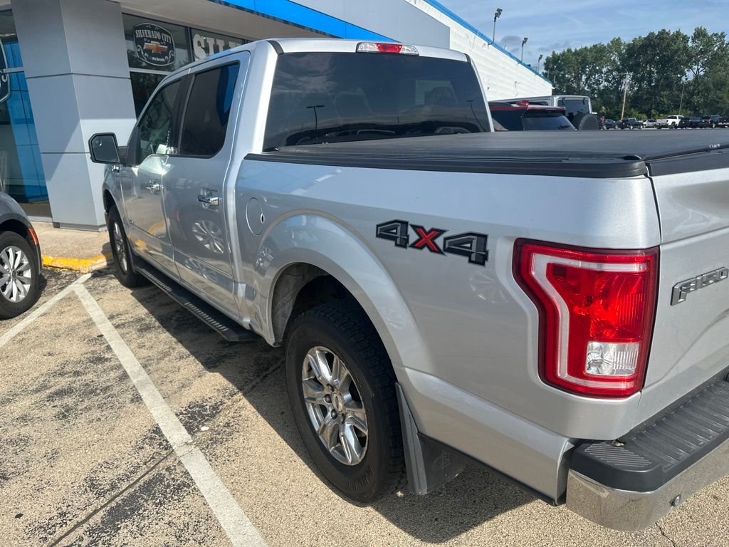 Used 2016  Ford XLT image 2