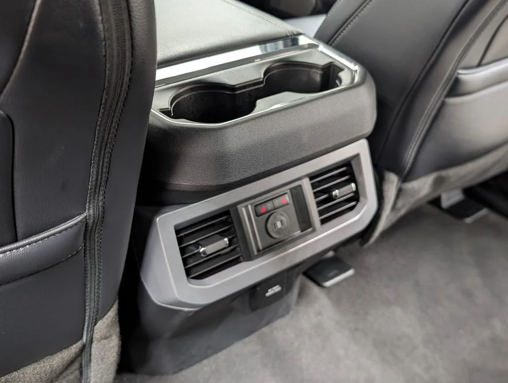 Used 2025 Avalanche Ford Lariat image 19