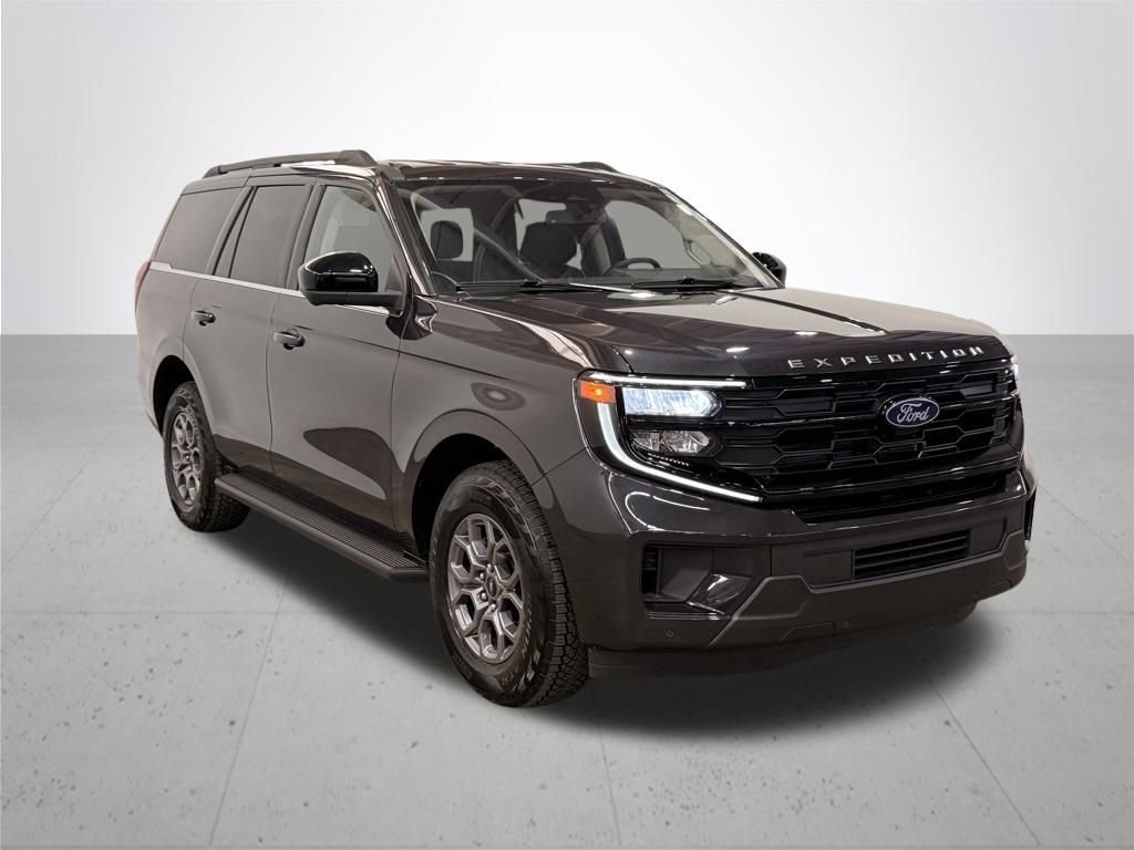 Used 2025 Gray Metallic Ford Active image 7