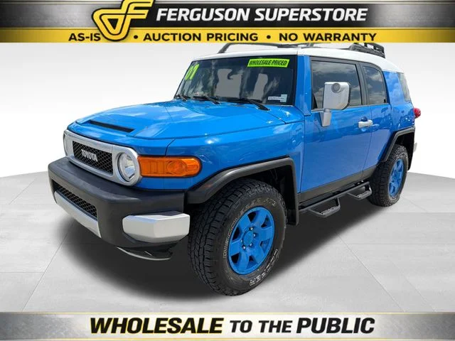 Used 2007 White Toyota Base image 3