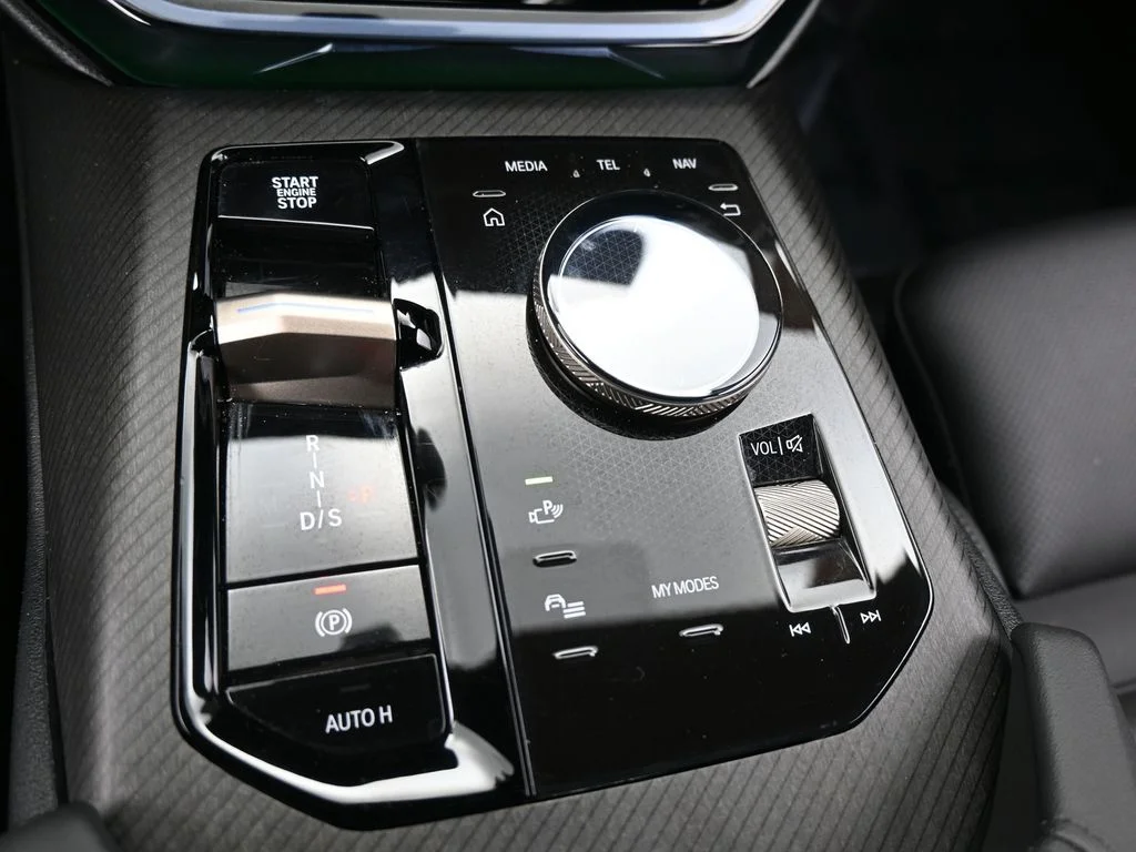 2025 BMW X3 30 - Photo 25