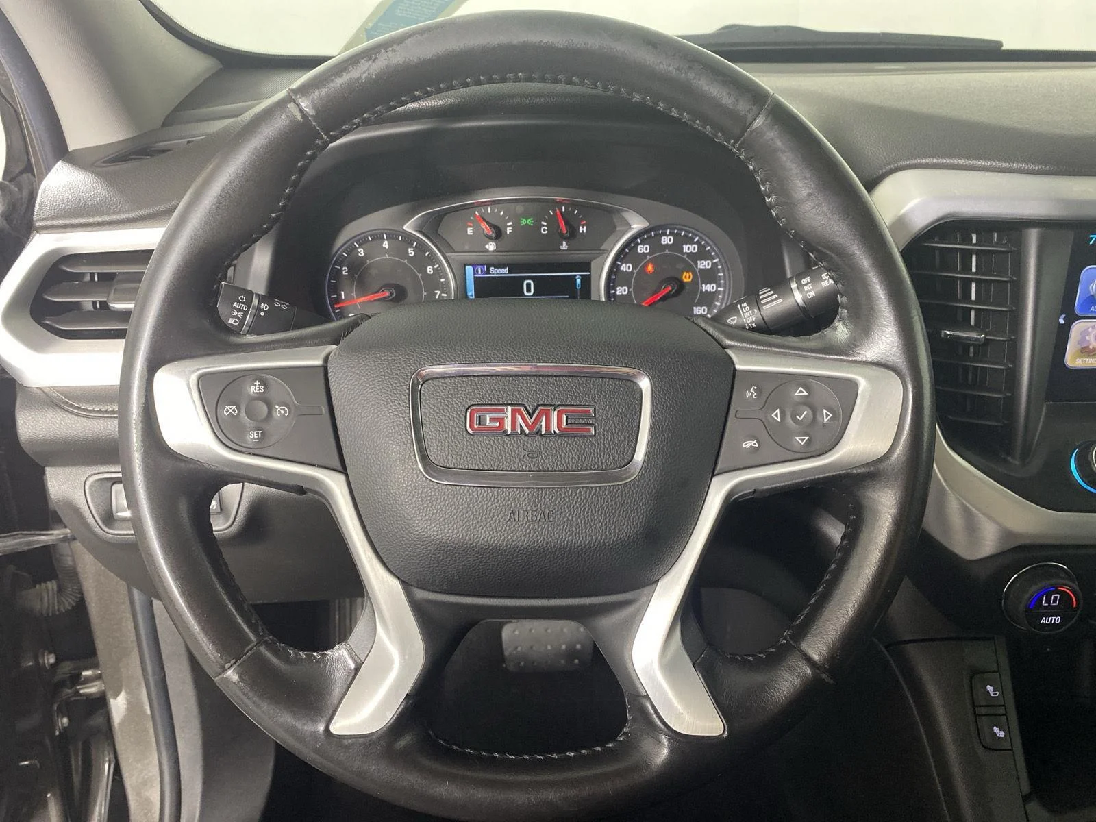 Used 2019 Smokey Quartz Metallic GMC SLT image 15