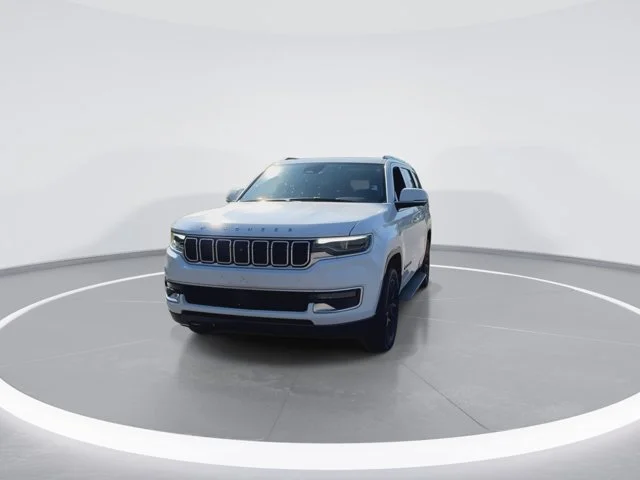 Used 2022 White Jeep Series I image 4
