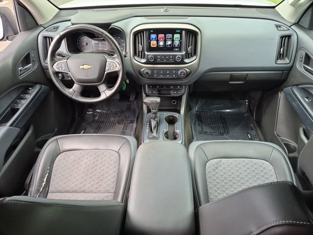 Used 2016 Silver Chevrolet Z71 image 22