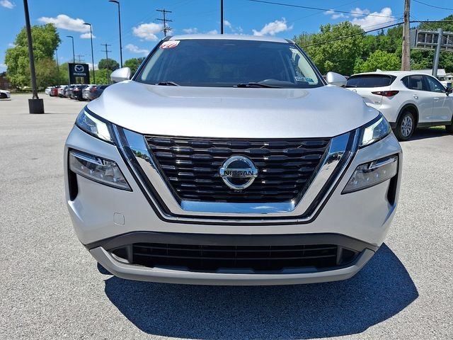 Used 2021 Silver Nissan SV image 3