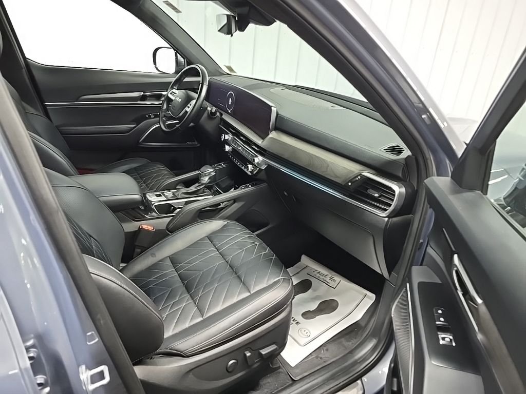 Used 2023 Silver Kia SX-Prestige X-Line image 16
