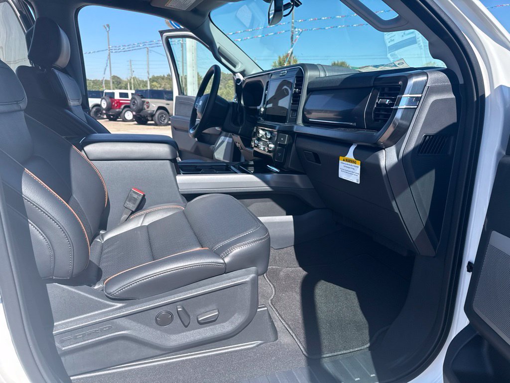 New 2026 Star White Metallic Tri-Coat Ford F-250® Lariat® image 24