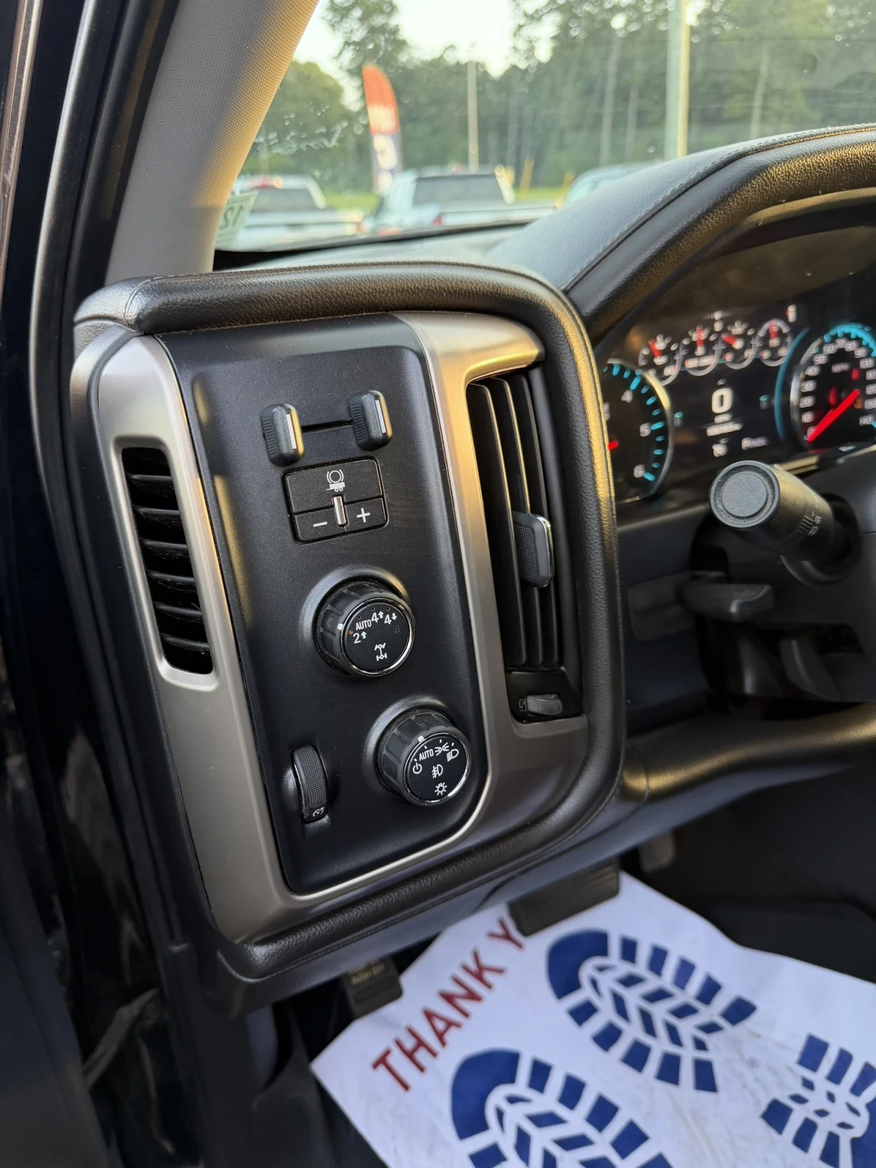 Used 2018 ONYX BLACK GMC Denali image 10