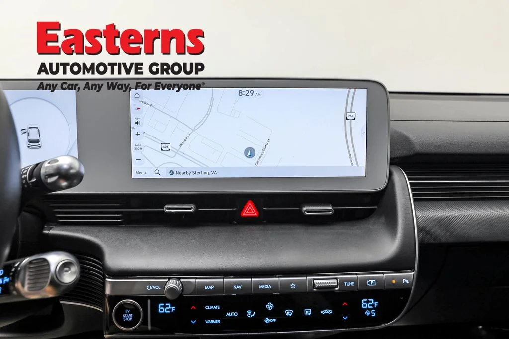 Used 2023 Gray Hyundai SE image 12