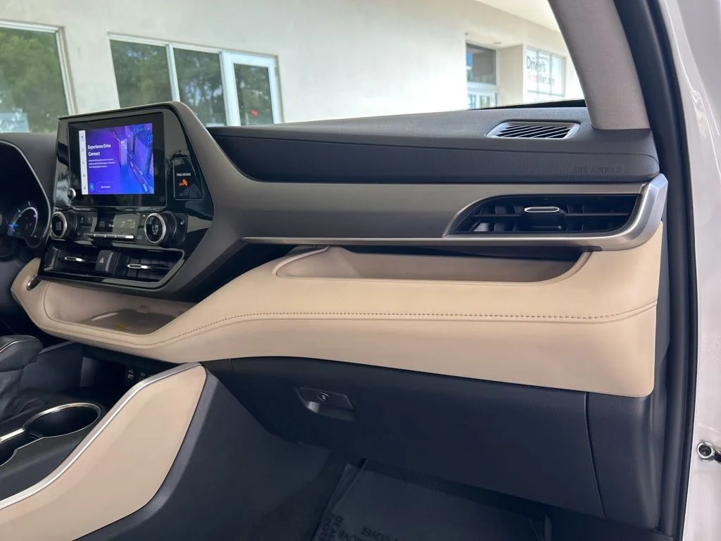 Used 2024 Beige Toyota XLE image 25