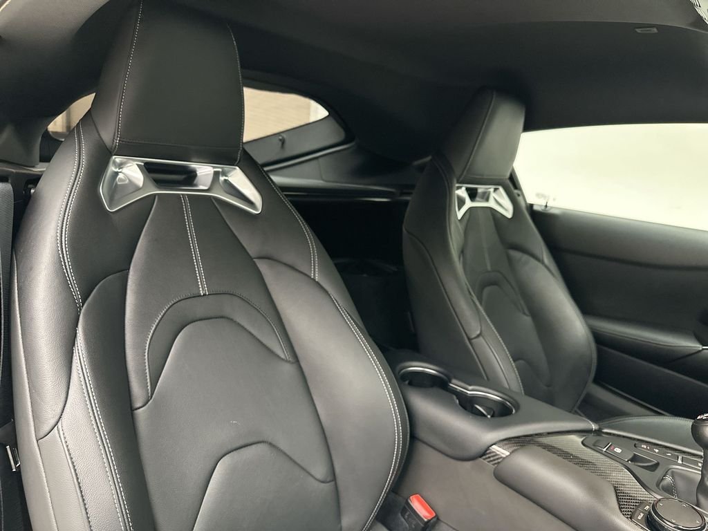 Used 2024 Absolute Zero Toyota 3.0 Premium image 6