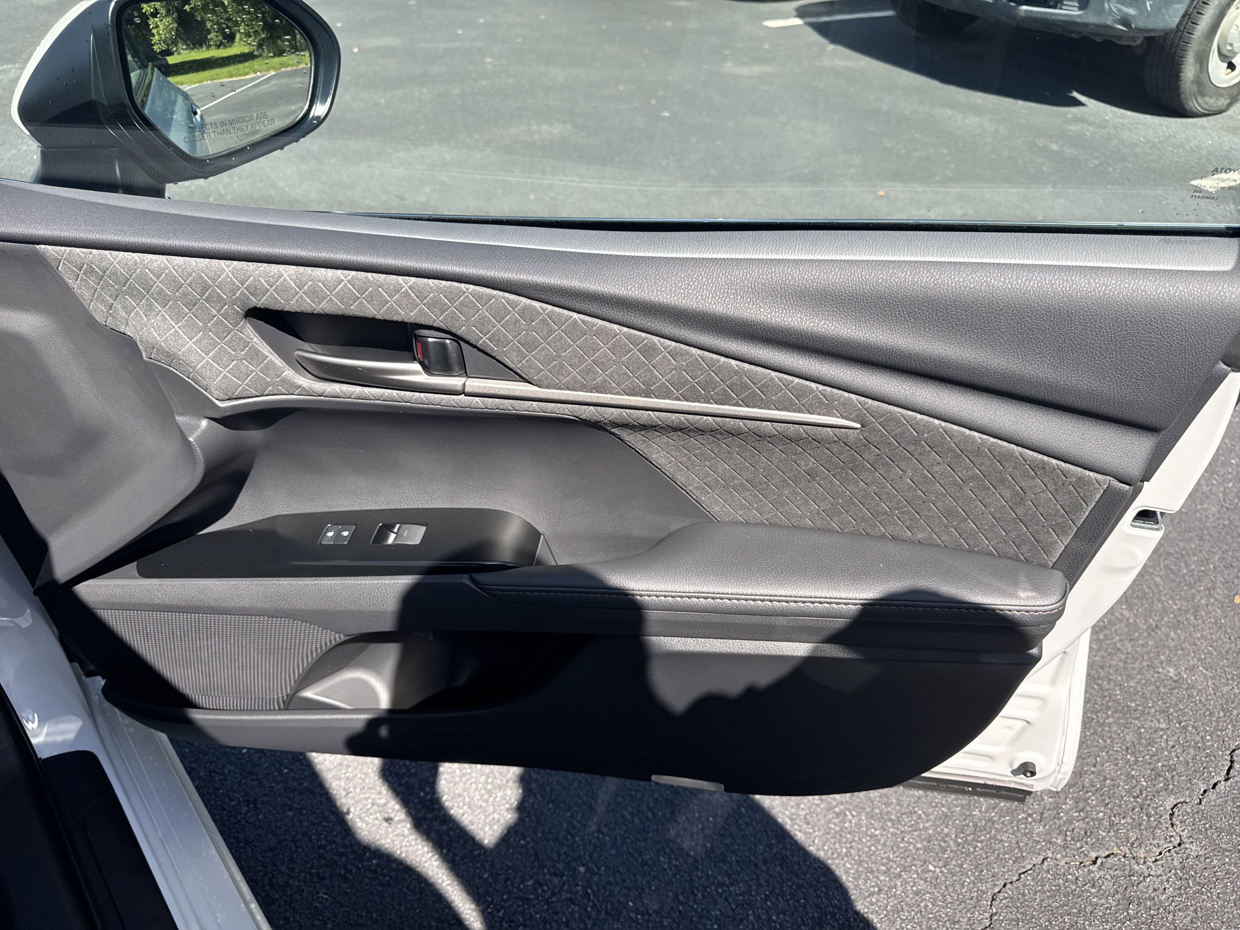 Used 2025  Toyota  image 34
