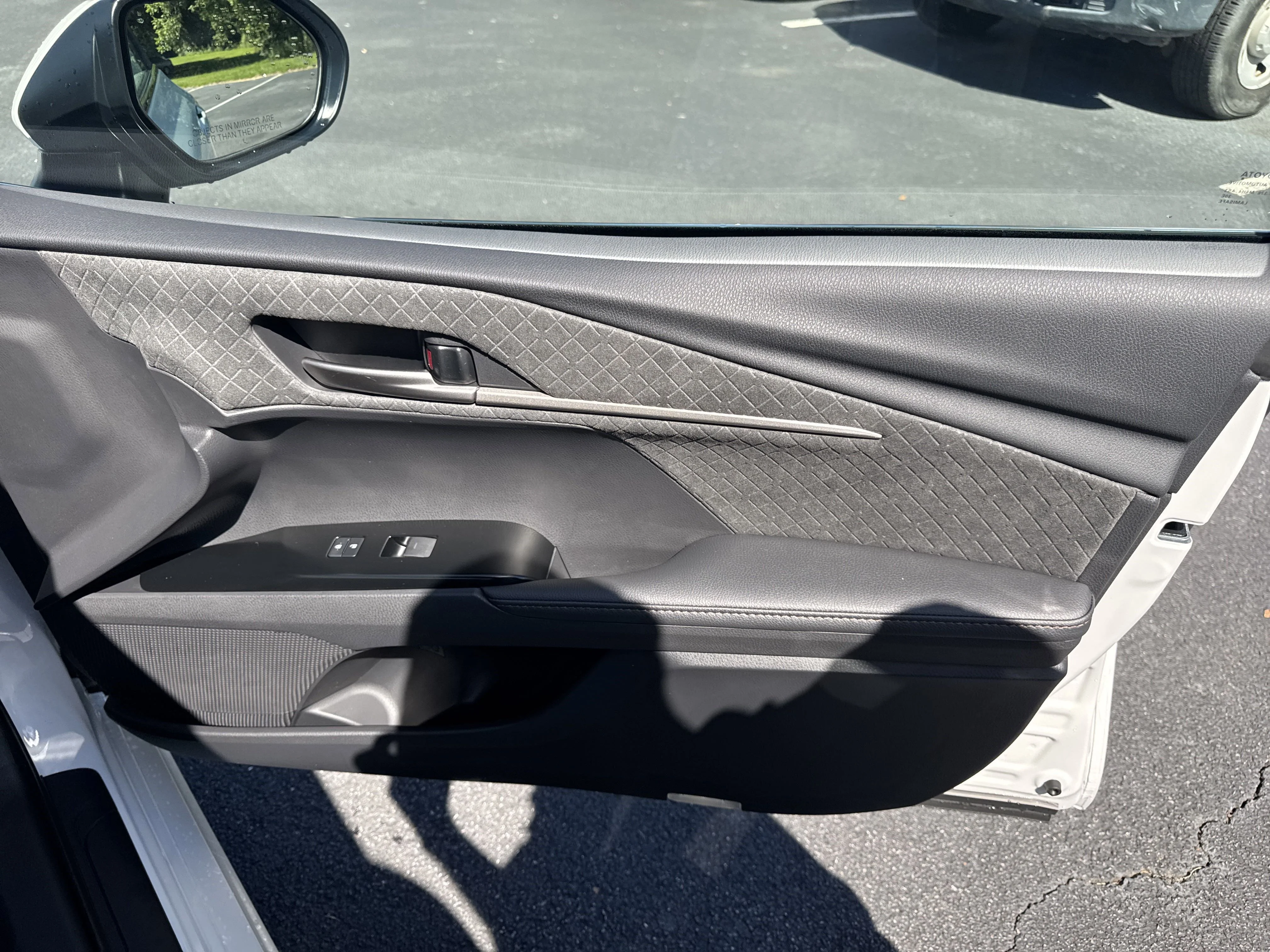 Used 2025  Toyota  image 34