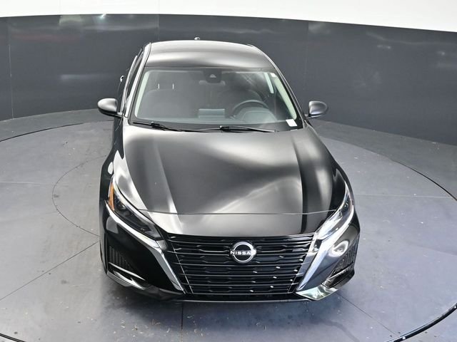 2025 Nissan Altima SV - Photo 25