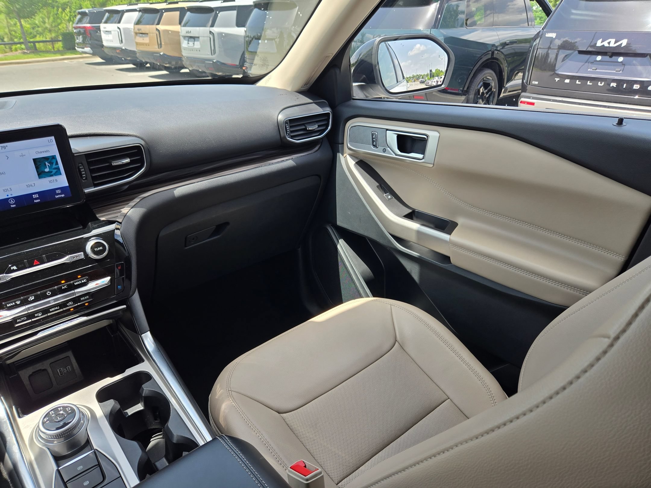 Used 2023 Oxford White Ford Limited image 11