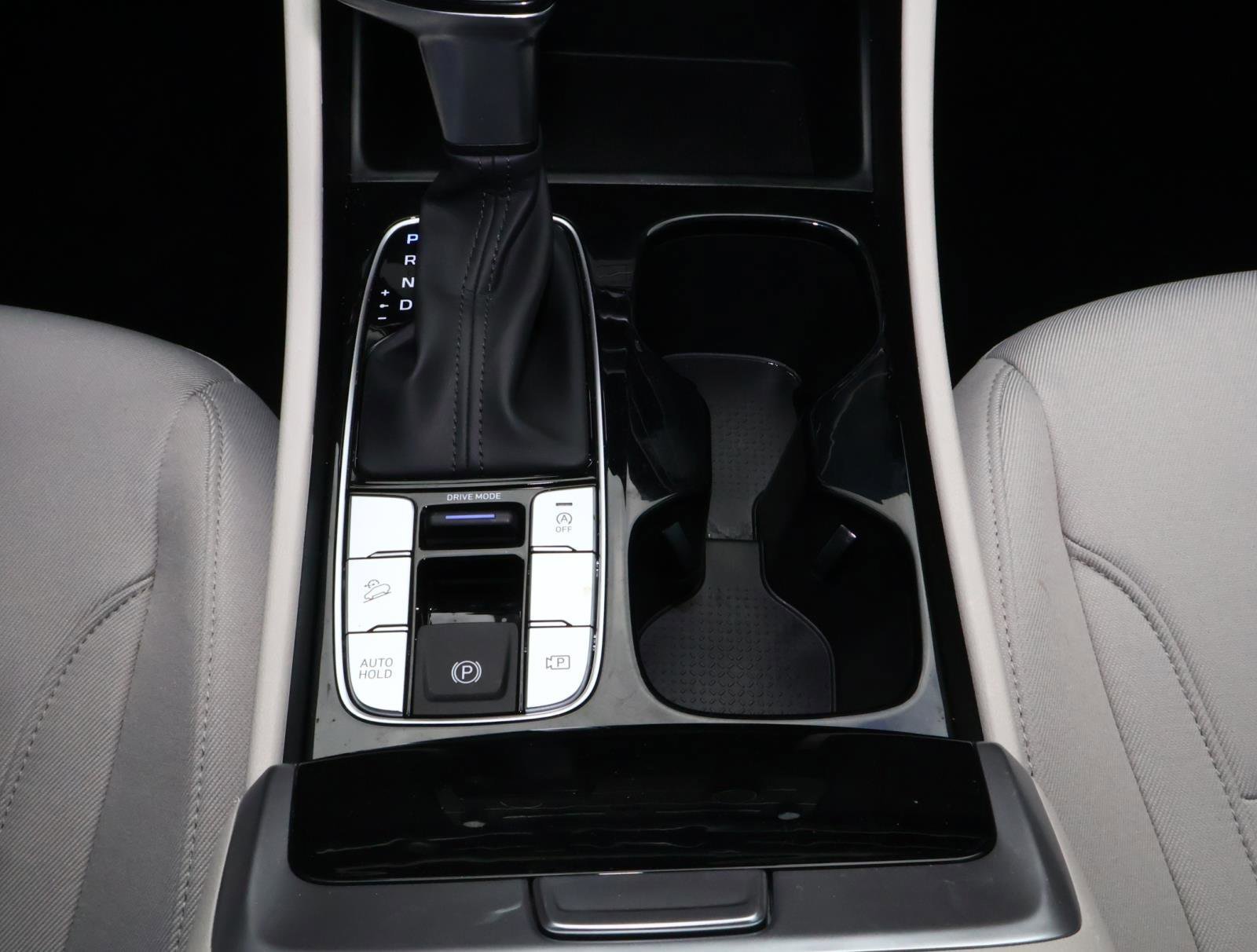 Certified Used 2026 Phantom Black Hyundai SE image 22