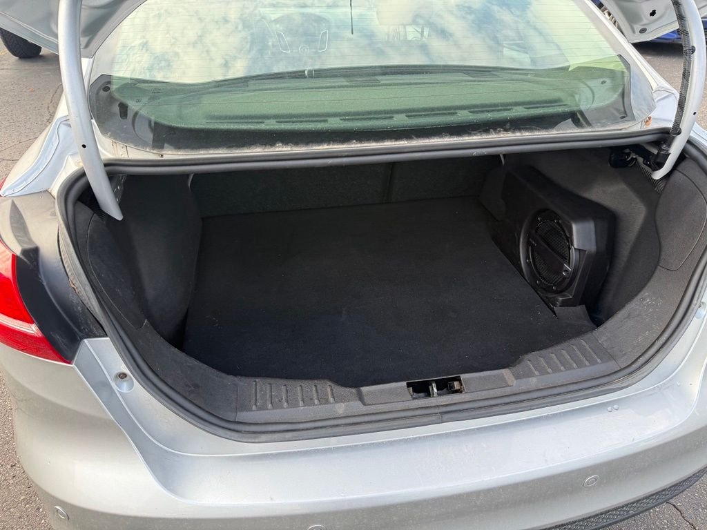 Used 2018 Silver Ford SEL image 5