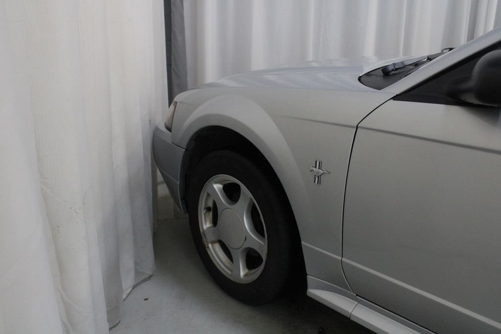 Used 2003 Silver Ford V6 image 24