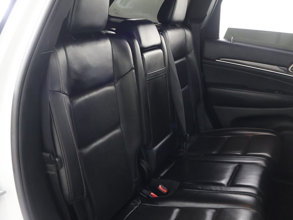 Used 2017 White Jeep Overland image 37