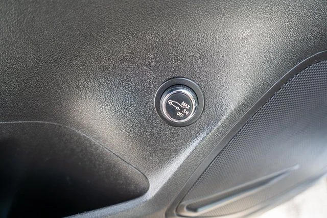 Used 2023 White Buick Preferred image 20